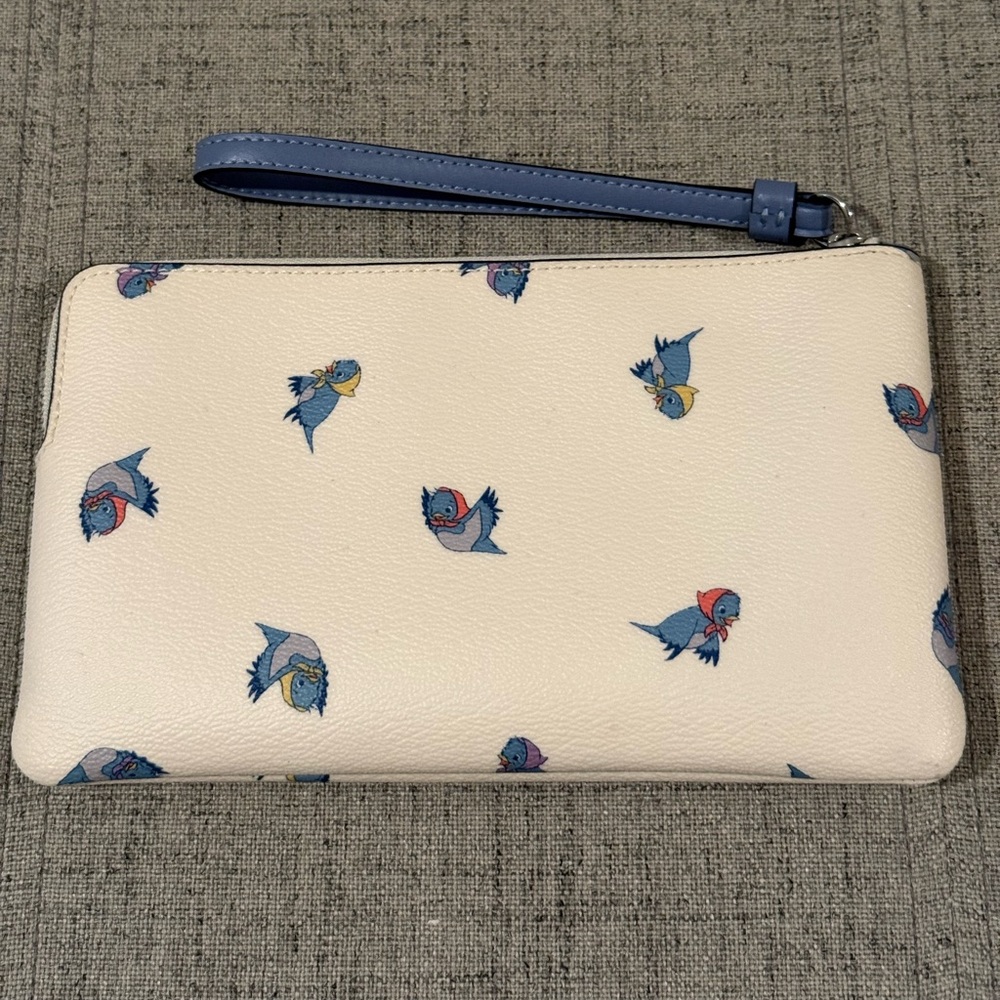 Coach X Disney Cinderella Wristlet (Limited Edition) 🐦♥️🐦 - Picture 2 of 9